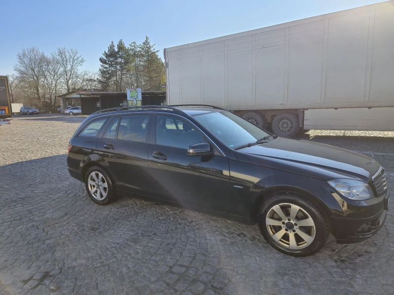 Mercedes-Benz C 200, снимка 3 - Автомобили и джипове - 52773935