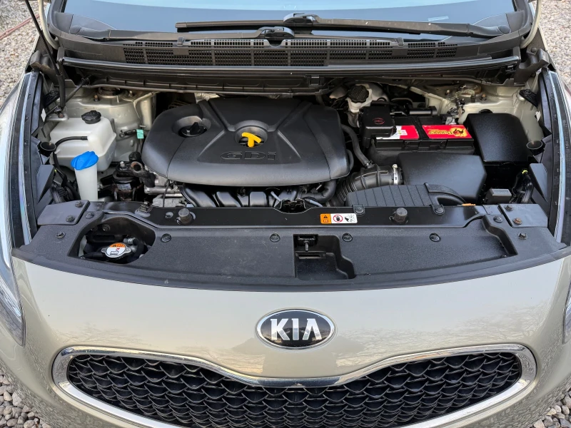 Kia Carens 2.0ISG Style - 166k.c. - 7места, снимка 16 - Автомобили и джипове - 52845985