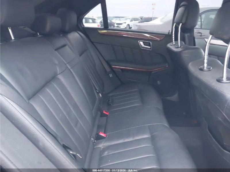 Mercedes-Benz E 500 550 4MATIC* H&K SOUND* PANOROOF* MEMORY SEATS* , снимка 11 - Автомобили и джипове - 53191170