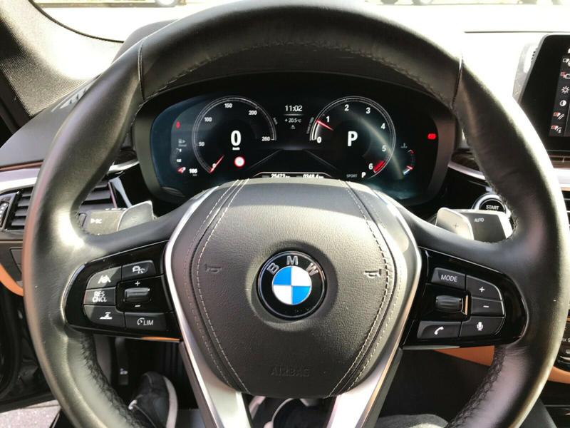 BMW 530 d xDrive Sport Line, снимка 15 - Автомобили и джипове - 25654618