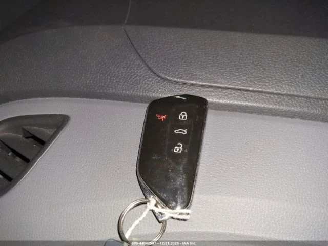 VW ID.4 1ST EDITION, снимка 14 - Автомобили и джипове - 53591407