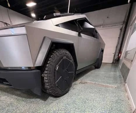 Tesla Cybertruck * AWD * ПОДГРЕВ* КЕЙЛЕС*  | Auto.bg — изображение 1