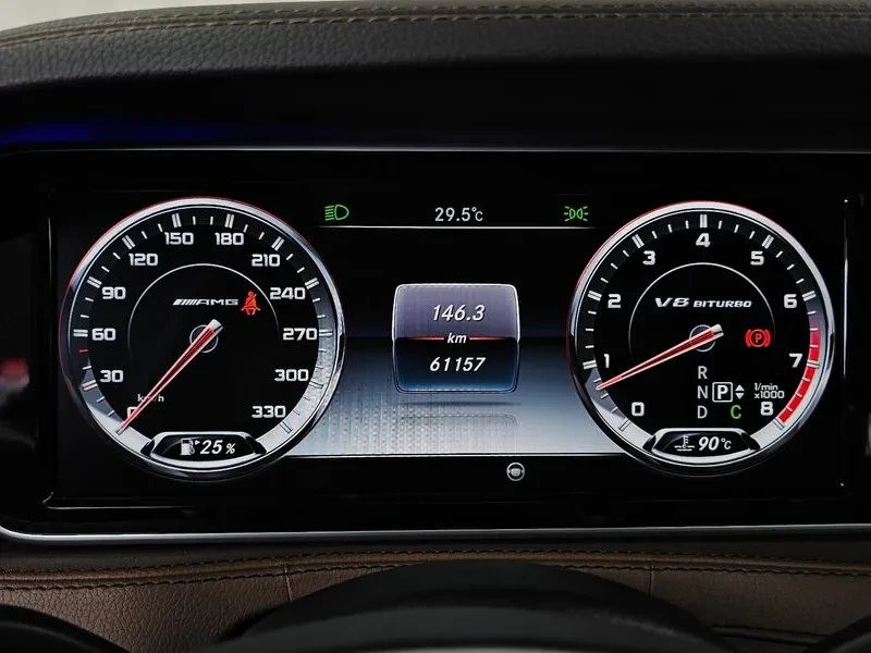 Mercedes-Benz S 63 AMG AMG 4MATIC, снимка 8 - Автомобили и джипове - 55703938