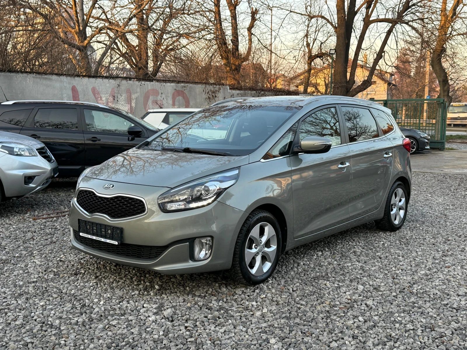 Kia Carens 2.0ISG Style - 166k.c. - 7места, снимка 1