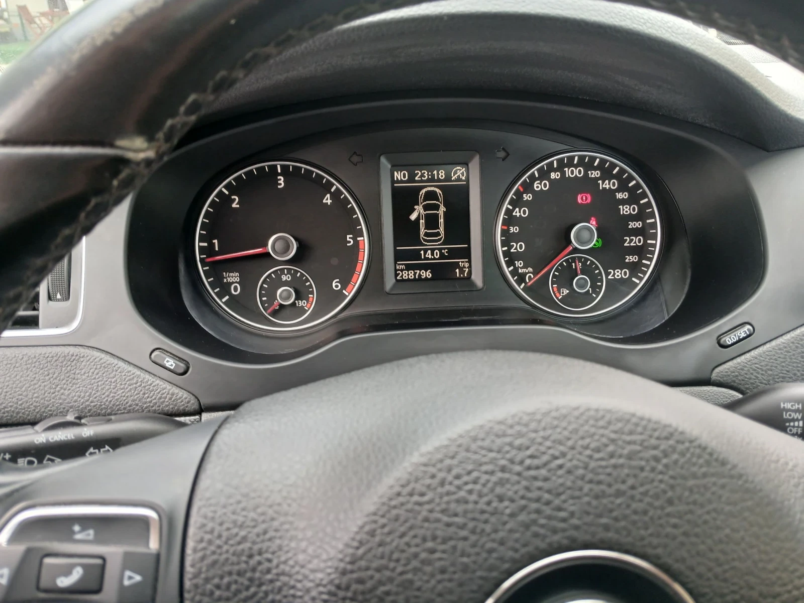 VW Jetta  - изображение 8