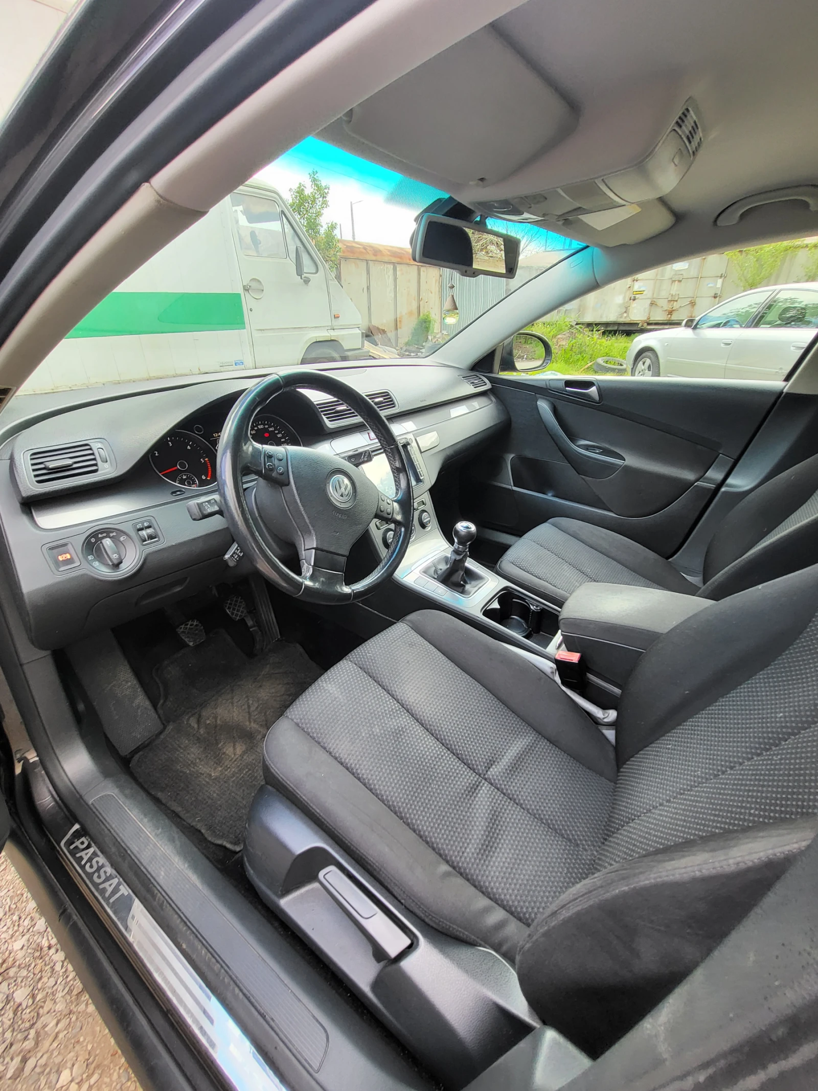 VW Passat B6 - изображение 6