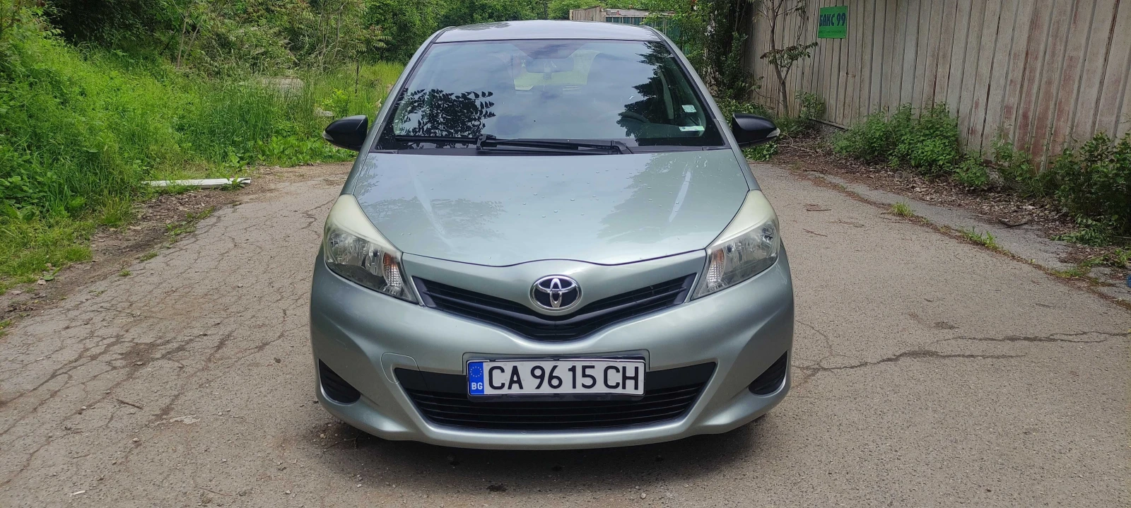 Toyota Yaris  - изображение 2