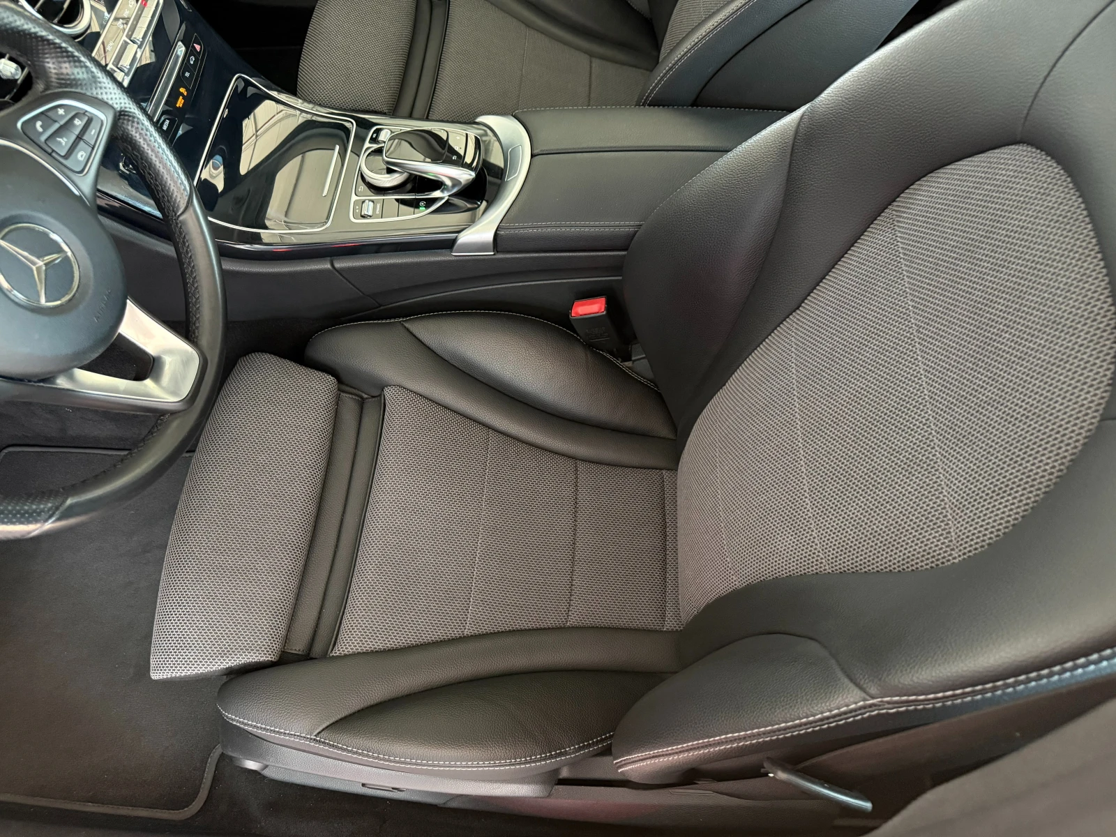 Mercedes-Benz C 250 4Matic* СЕРВИЗНА КНИЖКА С ПЪЛНА ИСТОРИЯ В МЕРЦЕДЕС - изображение 8