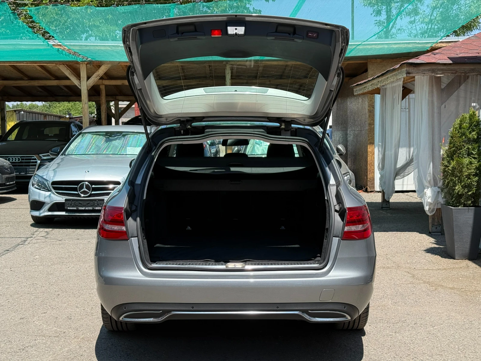Mercedes-Benz C 250 4Matic* СЕРВИЗНА КНИЖКА С ПЪЛНА ИСТОРИЯ В МЕРЦЕДЕС - изображение 6