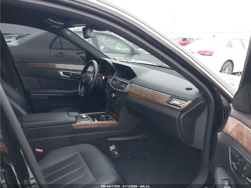 Mercedes-Benz E 500 550 4MATIC* H&K SOUND* PANOROOF* MEMORY SEATS*  - изображение 10