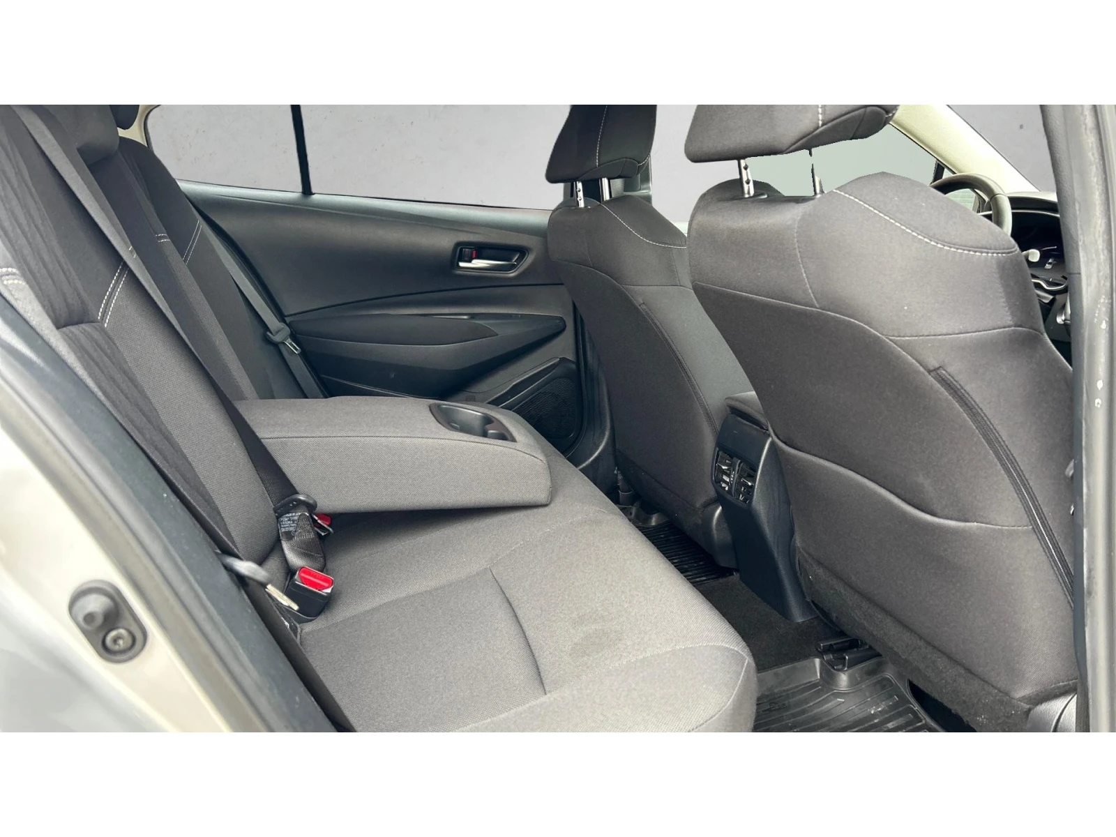 Toyota Corolla 1.8 HSD, Месечна вноска от 244   - изображение 9