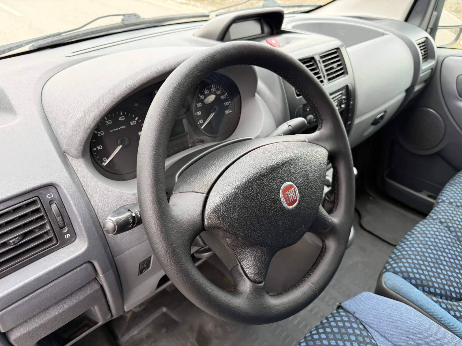 Fiat Scudo 1.6 HDI 90к.с / CLIMA / PARKTRONIC , снимка 8 - Автомобили и джипове - 53933105
