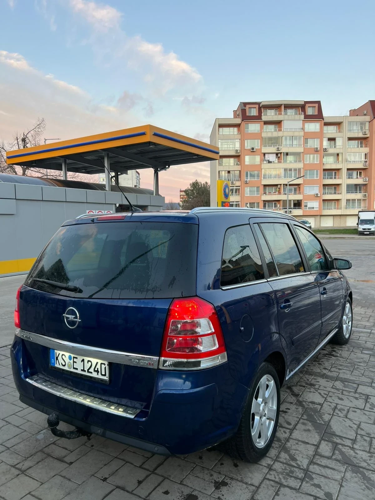 Opel Zafira 1.9 CDTI, снимка 5 - Автомобили и джипове - 53967109