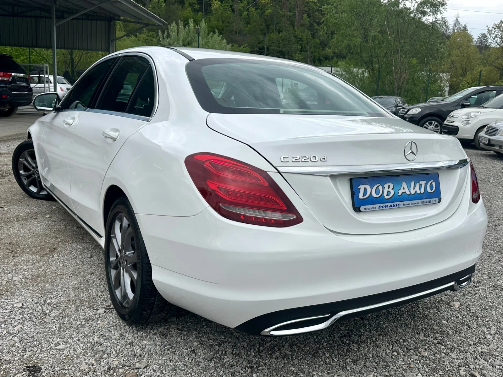 Mercedes-Benz C 220 2.2D-170к.с-АВТОМАТИК-ЛЕД-НАВИ, снимка 4 - Автомобили и джипове - 54362464
