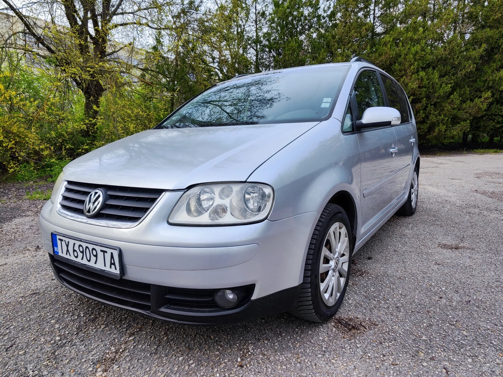 VW Touran 2.0tdi 140 к.с., снимка 2 - Автомобили и джипове - 54556135