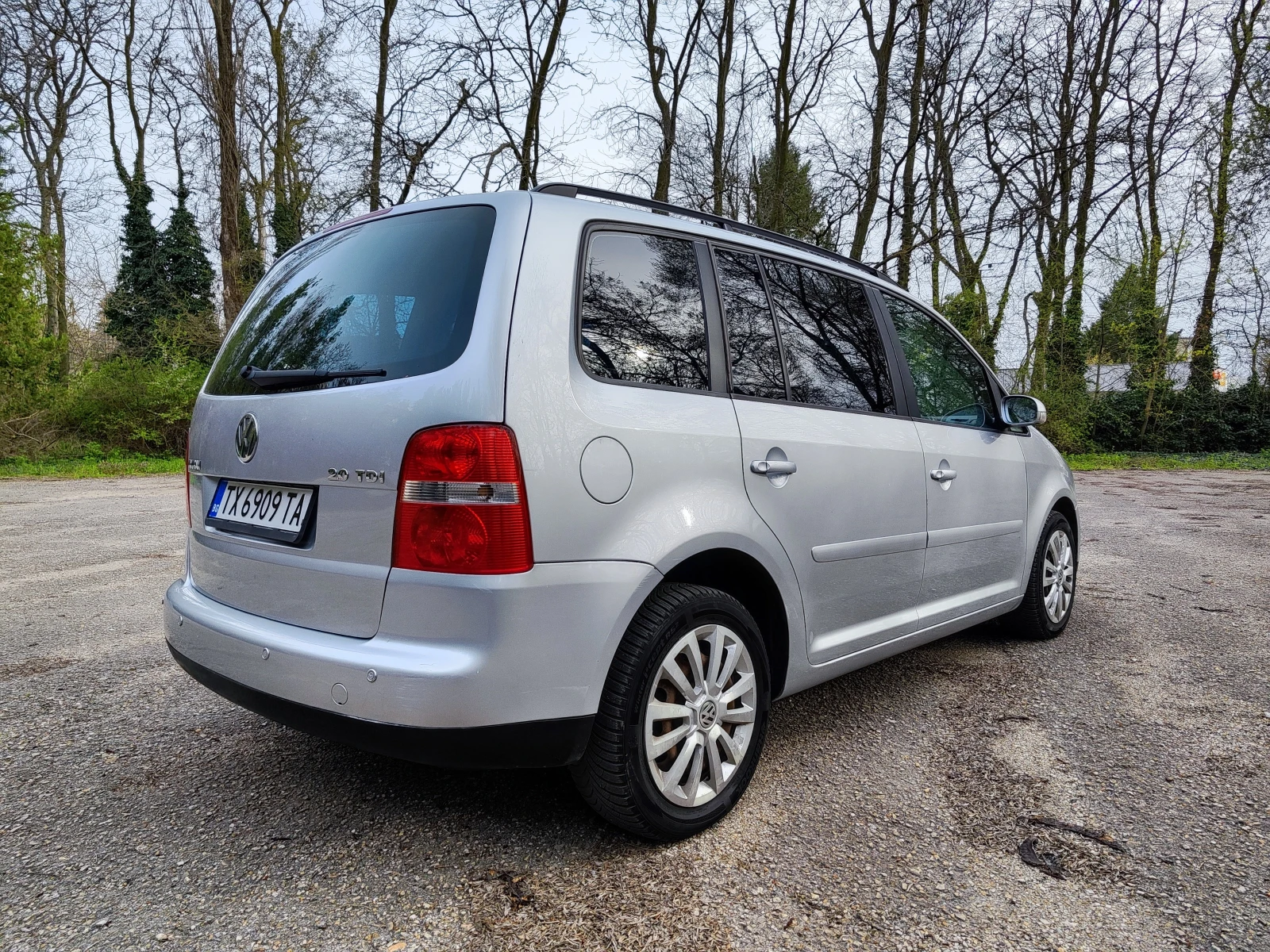 VW Touran 2.0tdi 140 к.с., снимка 3 - Автомобили и джипове - 54556135
