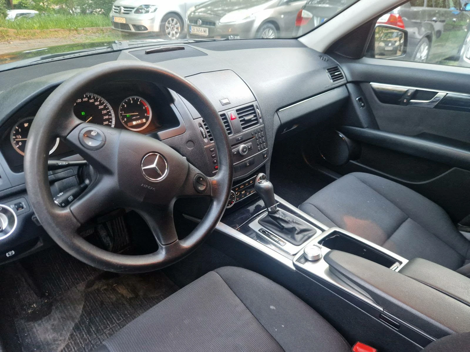 Mercedes-Benz C 200, снимка 6 - Автомобили и джипове - 54620552