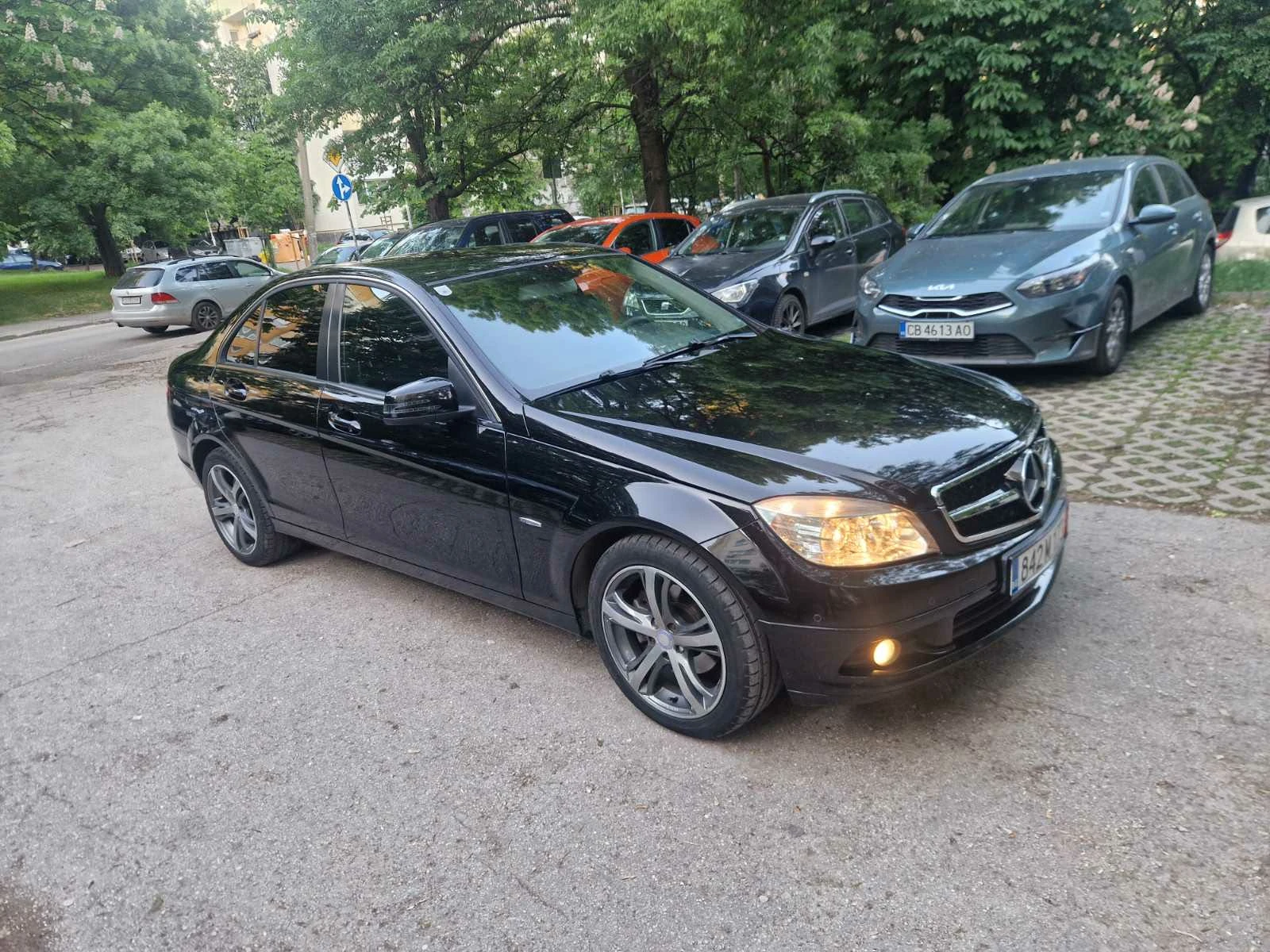 Mercedes-Benz C 200, снимка 2 - Автомобили и джипове - 54620552