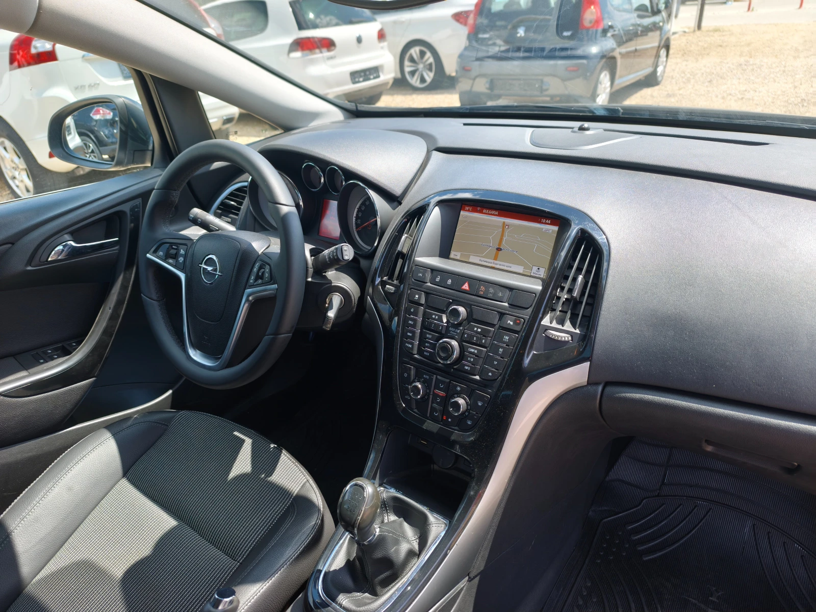 Opel Astra НАВИГАЦИЯ, КАМЕРА, снимка 15 - Автомобили и джипове - 55006121