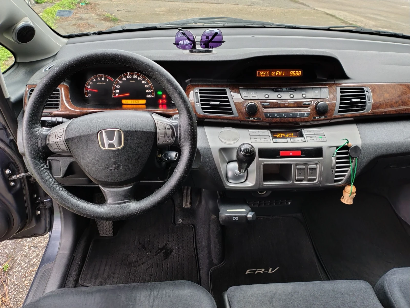 Honda Fr-v 2, 0 i-vtec, снимка 8 - Автомобили и джипове - 55024440