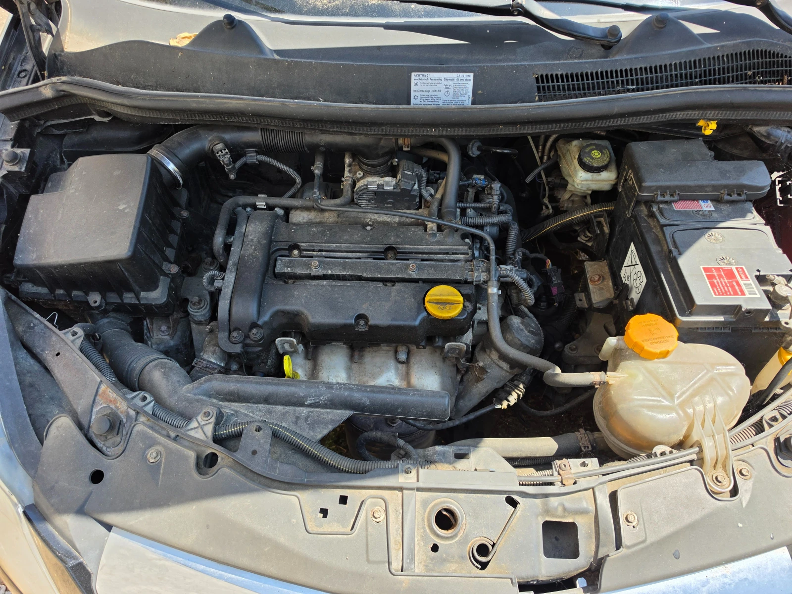 Opel Corsa, снимка 12 - Автомобили и джипове - 55660875