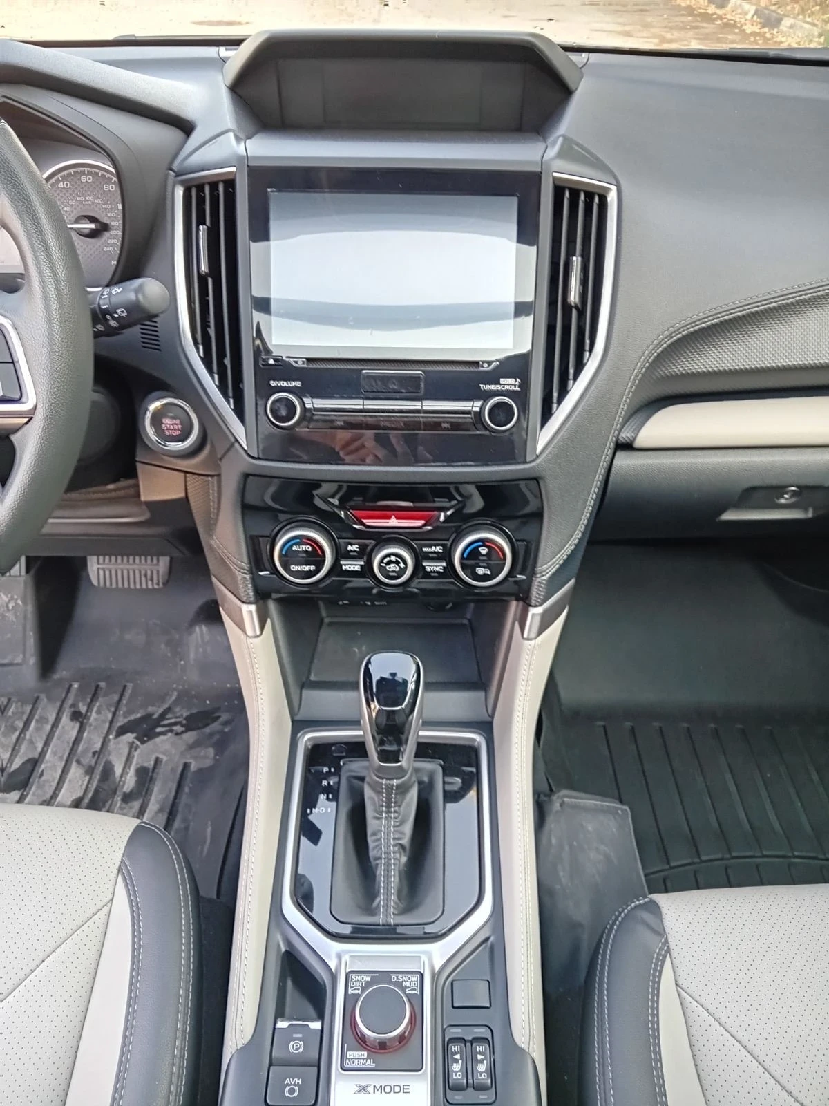Subaru Forester Limited 4x4 25000 КМ, снимка 11 - Автомобили и джипове - 55672783