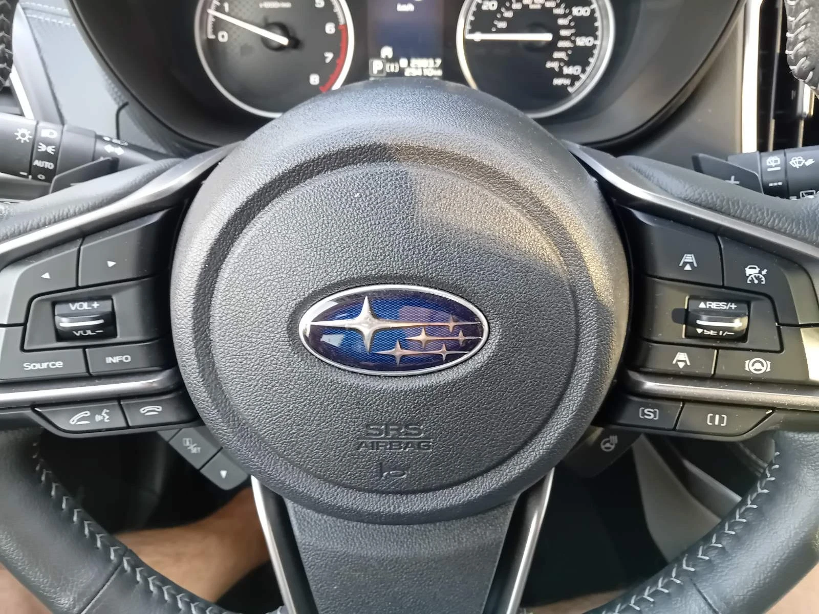 Subaru Forester Limited 4x4 25000 КМ, снимка 14 - Автомобили и джипове - 55672783