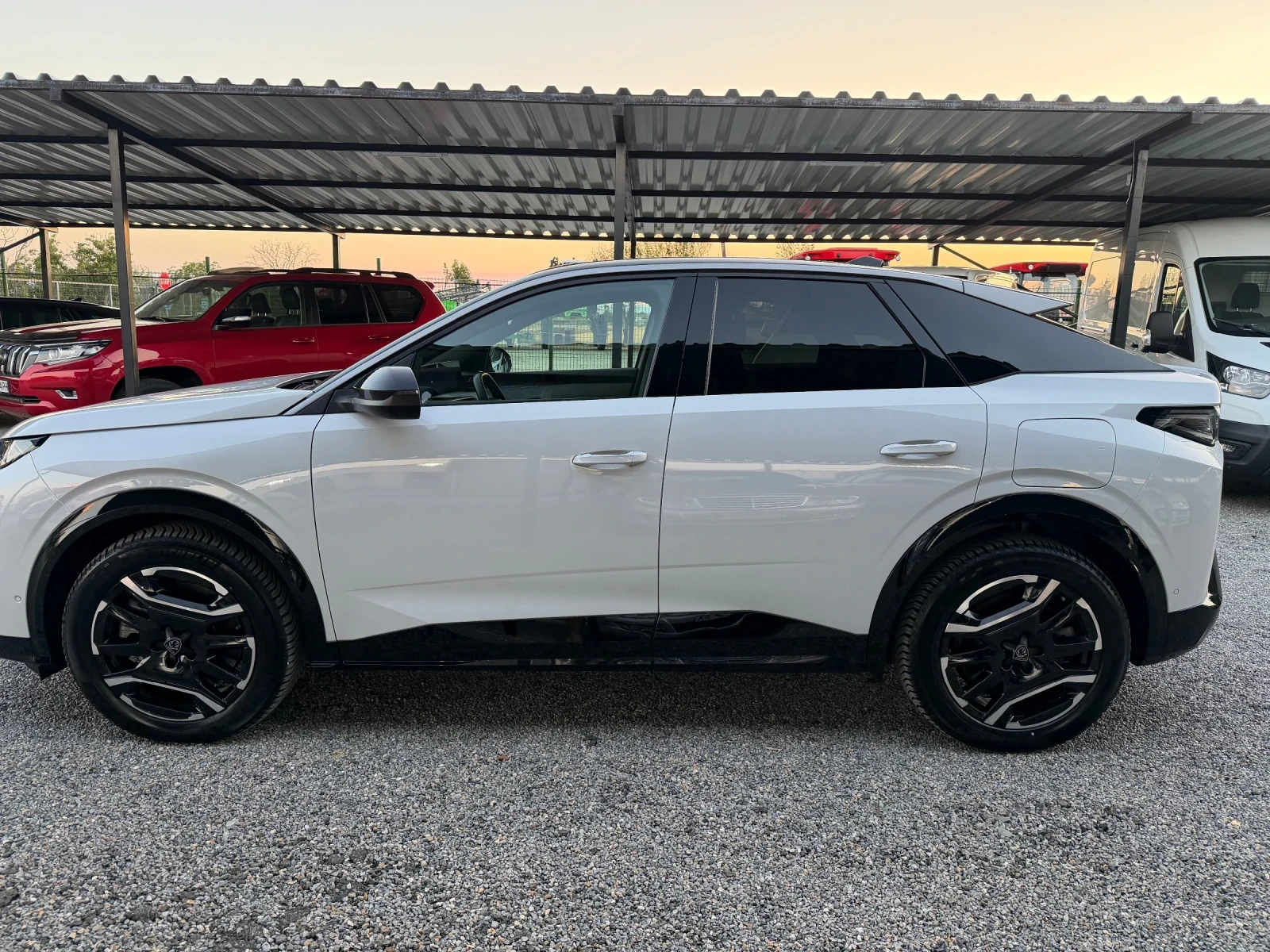 Peugeot 3008 E-3008 GT-LINE 6500km., снимка 4 - Автомобили и джипове - 55680609