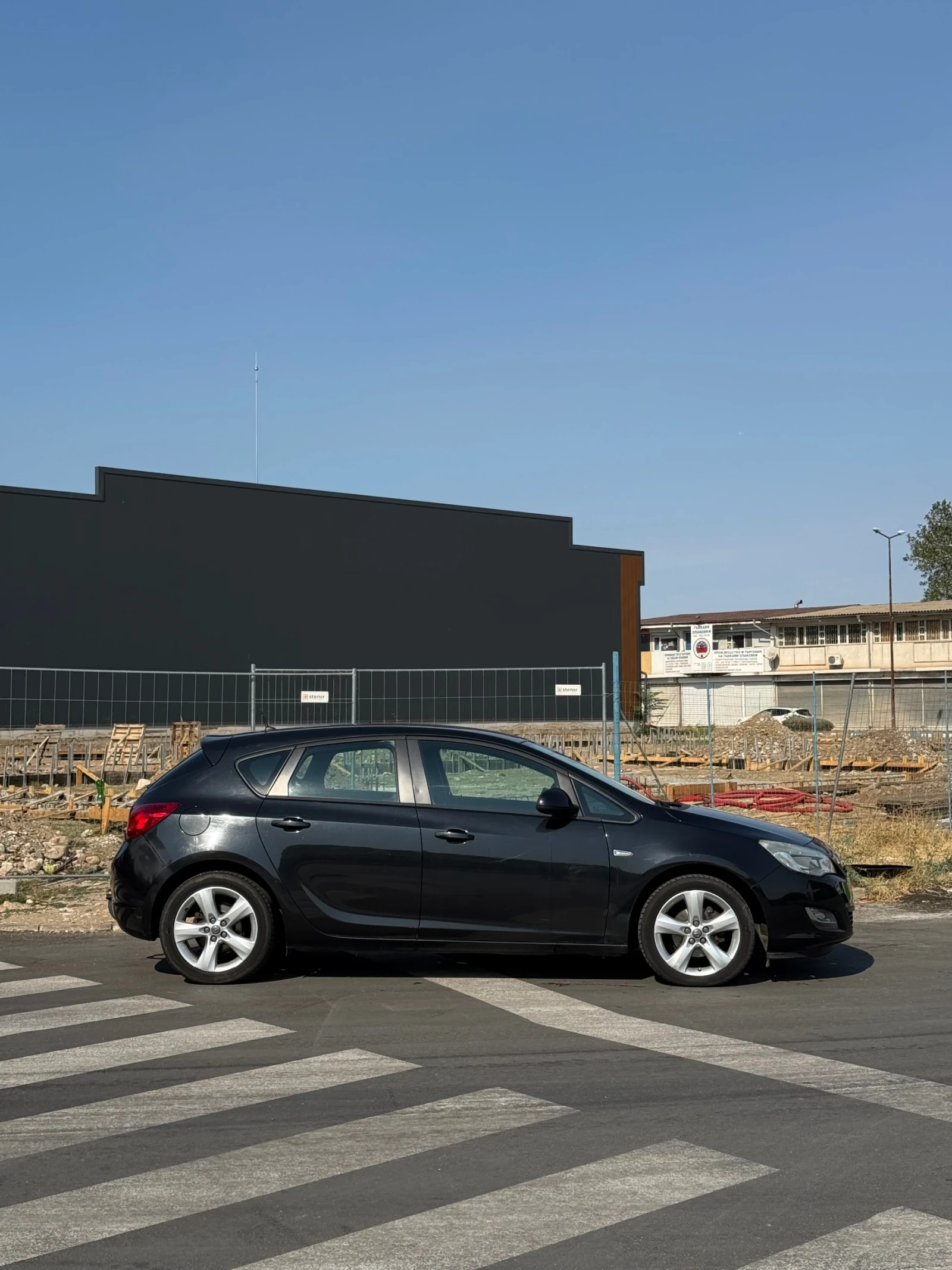 Opel Astra 1.3 CDTI, снимка 3 - Автомобили и джипове - 55973987