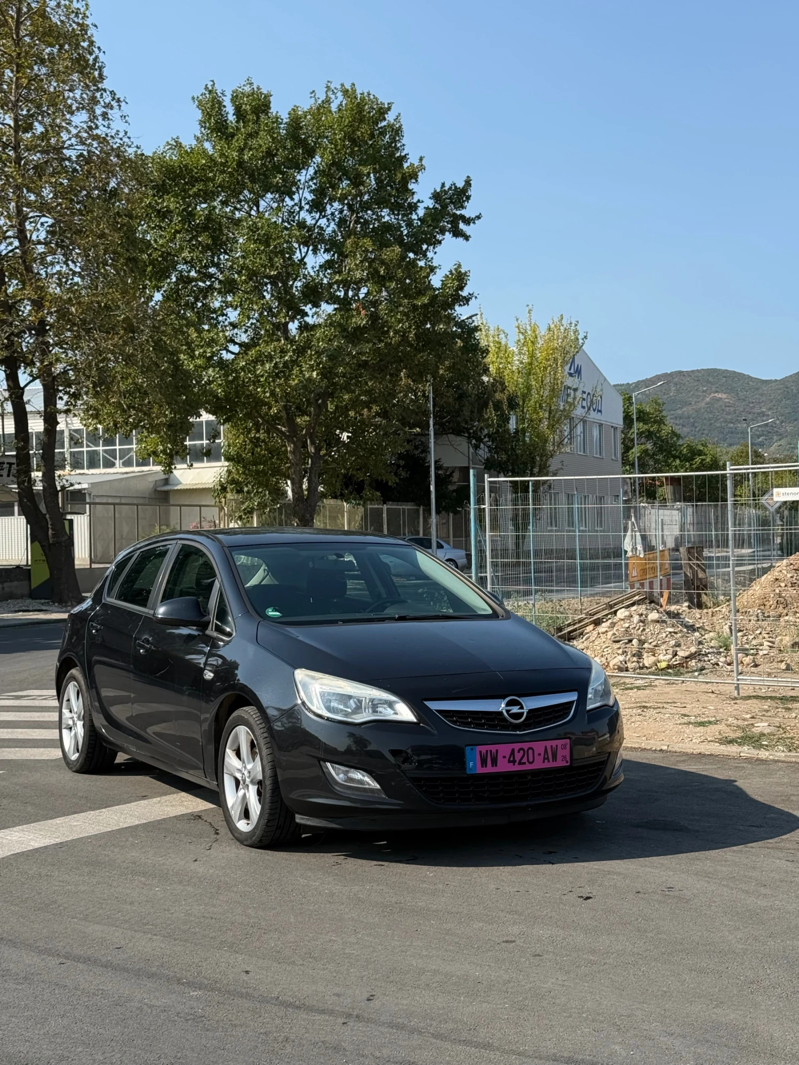 Opel Astra 1.3 CDTI, снимка 2 - Автомобили и джипове - 55973987