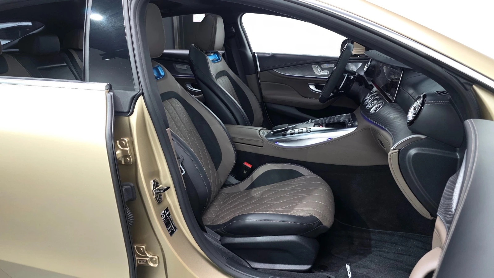Mercedes-Benz AMG GT 43 AMG 4MATIC+ * FULL MAX* AERODYNAMIC | Mobile.bg � ����������� 9