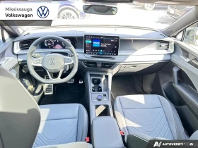 VW Tiguan * Comfortline* R-Line* 4Motion* ПОДГРЕВ* ПАНОРАМА*, снимка 17