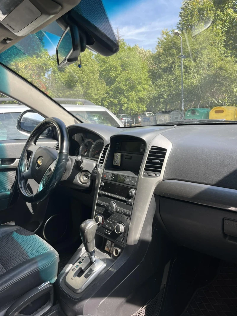 Chevrolet Captiva, снимка 10 - Автомобили и джипове - 52258749