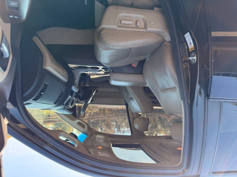 Toyota Sequoia Platinum, снимка 12 - Автомобили и джипове - 52472484