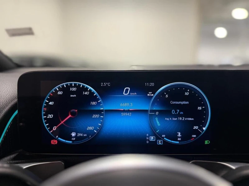 Mercedes-Benz GLB * 250 * CARFAX * БЕЗ ПЪРВОНАЧАЛНА ВНОСКА, снимка 12 - Автомобили и джипове - 52959869