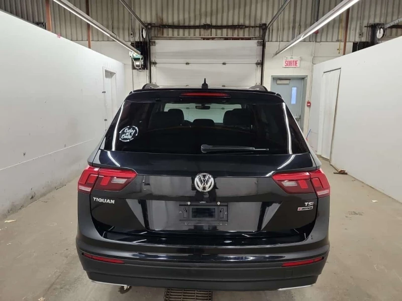 VW Tiguan COMFORTLINE  CARFAX, снимка 7 - Автомобили и джипове - 53600373