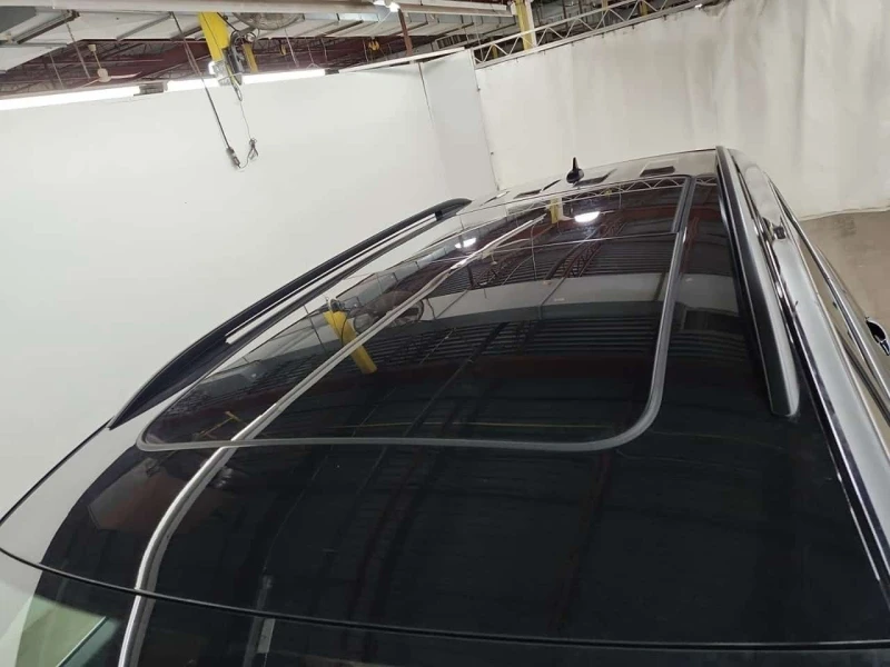 VW Tiguan COMFORTLINE  CARFAX, снимка 9 - Автомобили и джипове - 53600373