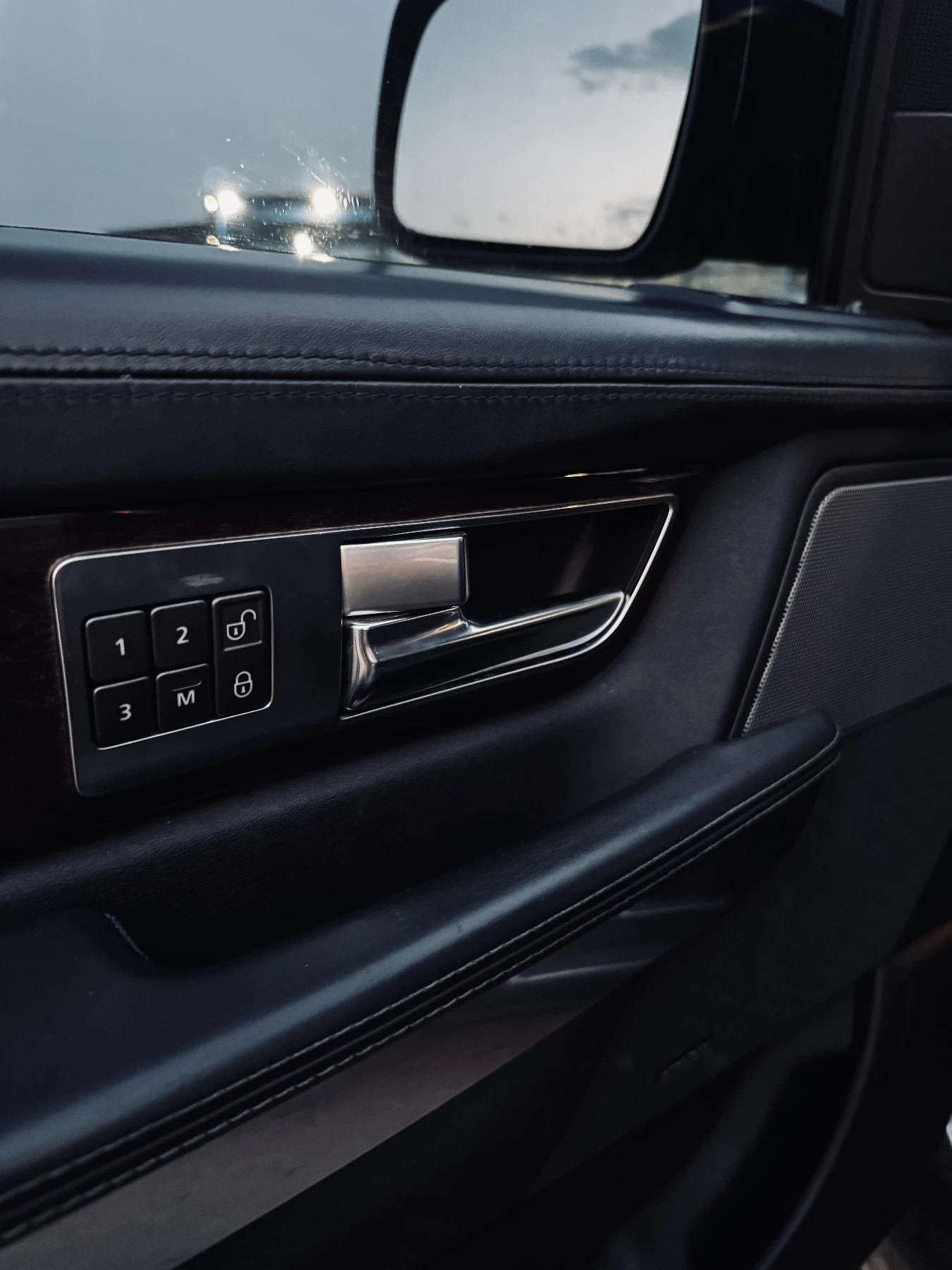 Land Rover Range Rover Sport  - изображение 10