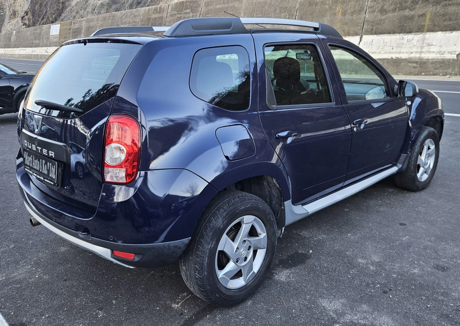Dacia Duster 1.6 i GPL, снимка 7 - Автомобили и джипове - 53822843