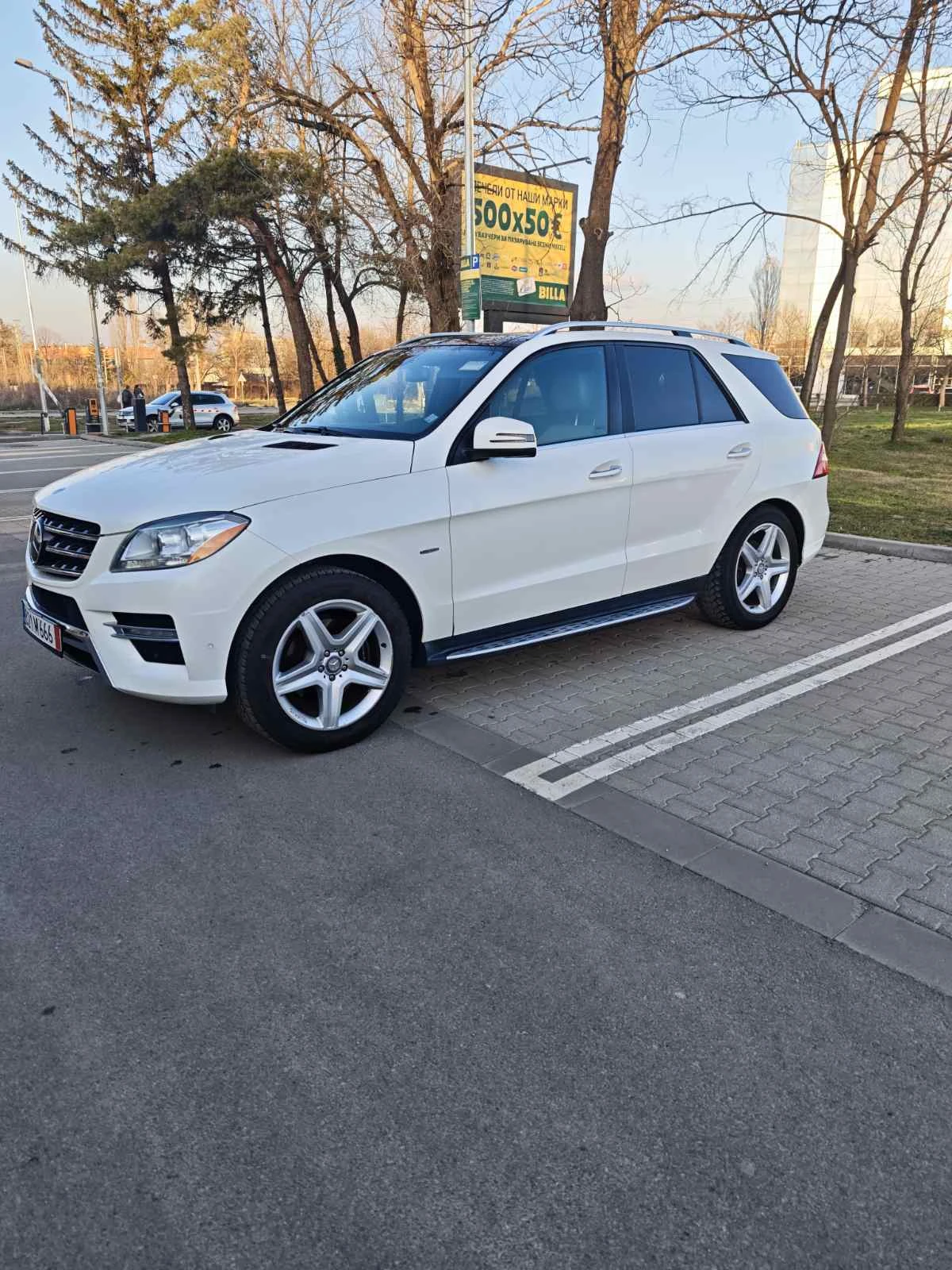 Mercedes-Benz ML 350 Mercedes-Benz ML 350 CDI* AMG* 4-MATIC* BLUETEC, снимка 3 - Автомобили и джипове - 53850437