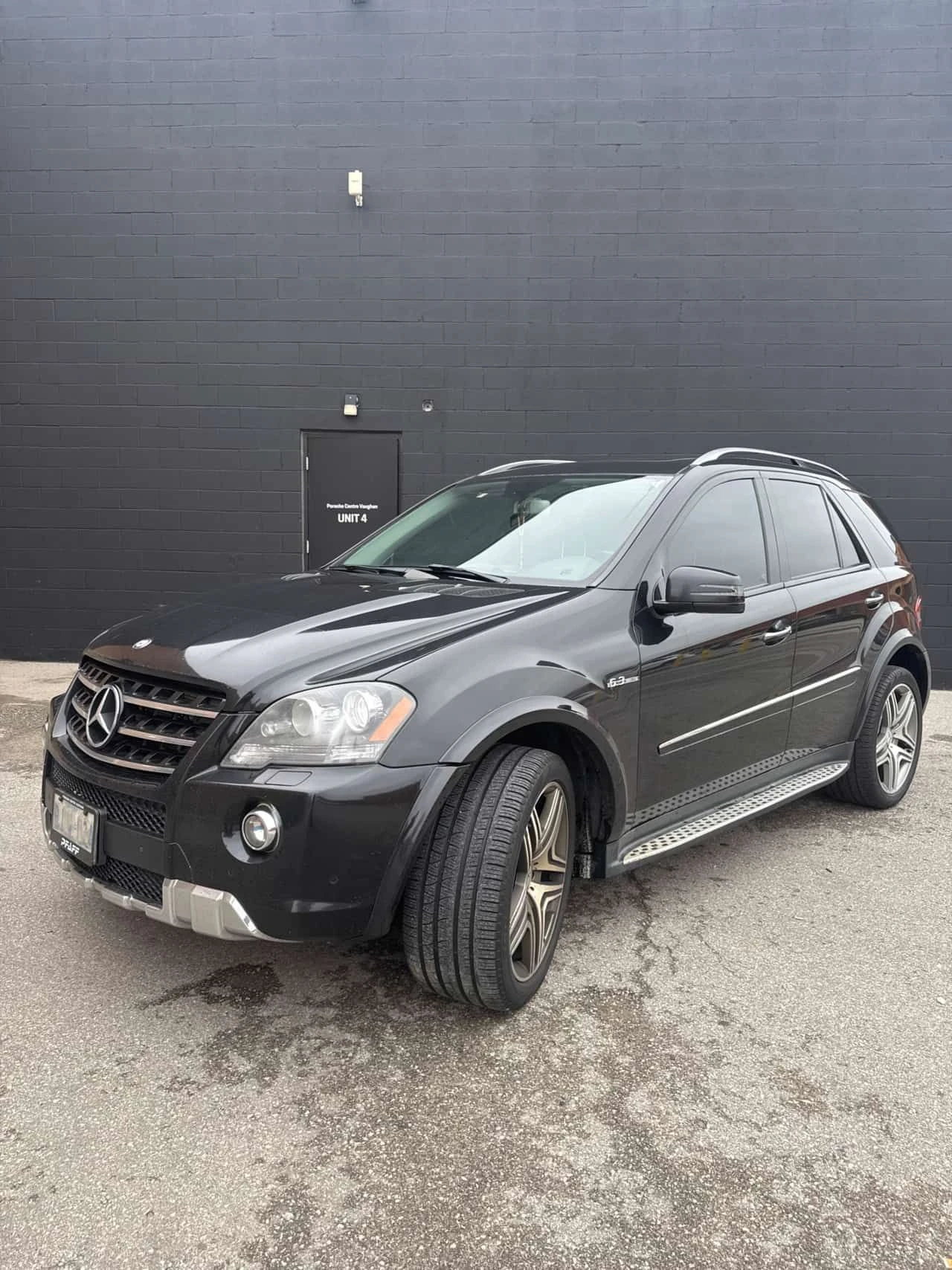 Mercedes-Benz ML 63 AMG 4MATIC * ВЪЗДУШНО ОКАЧВАНЕ* ПОДГРЕВ* ОБДУХВАНЕ* 