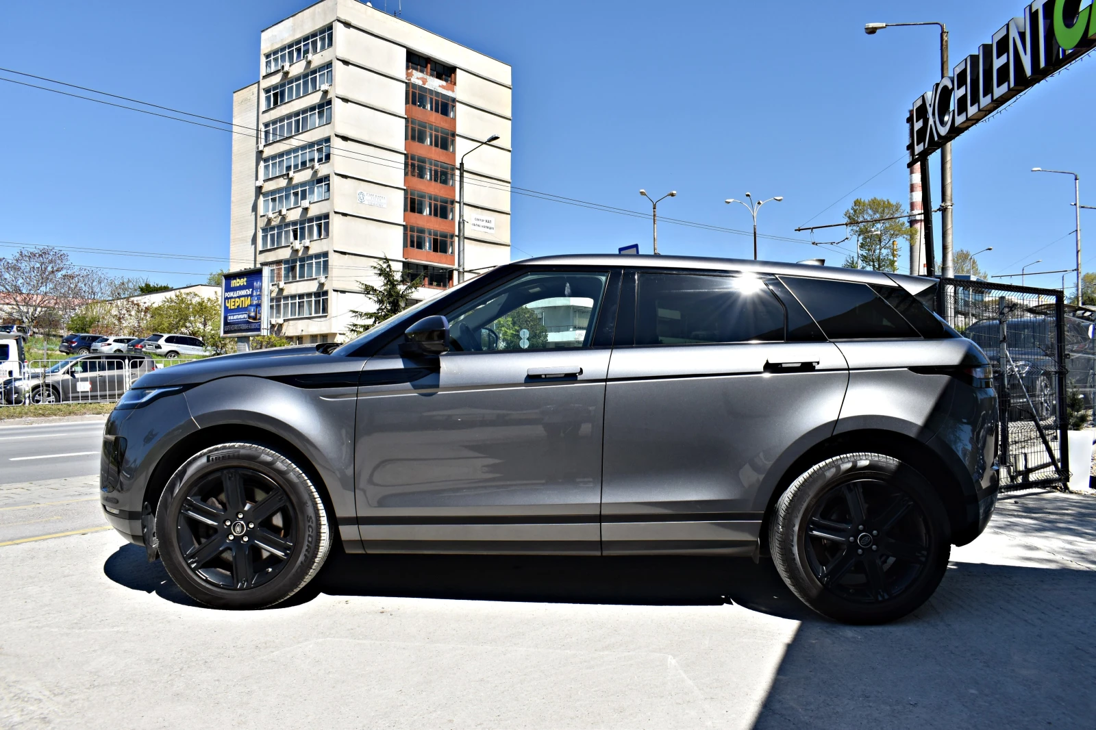 Land Rover Range Rover Evoque FACELIFT* LED* DIGITAL-COCKPIT, снимка 2 - Автомобили и джипове - 54429002