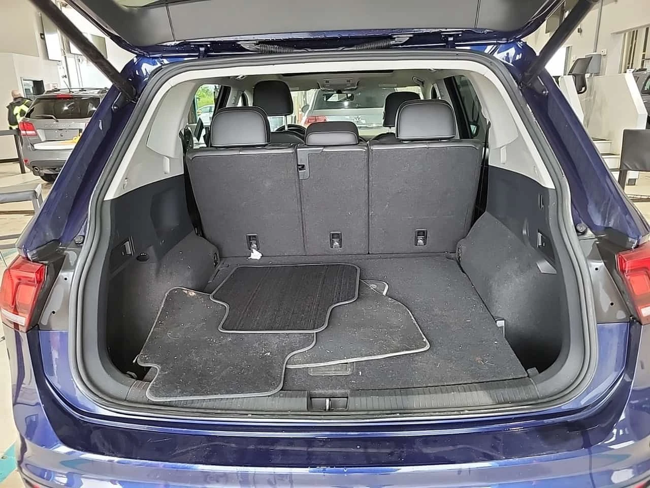 VW Tiguan * UNITED * CARFAX * БЕЗ ИНЦИДЕНТИ * ПАНОРАМА, снимка 15 - Автомобили и джипове - 55265308
