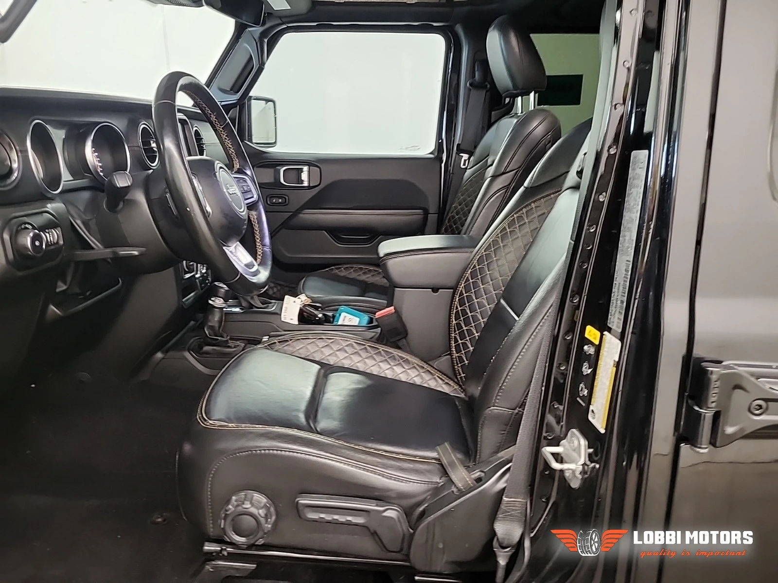 Jeep Wrangler, снимка 5 - Автомобили и джипове - 56102612