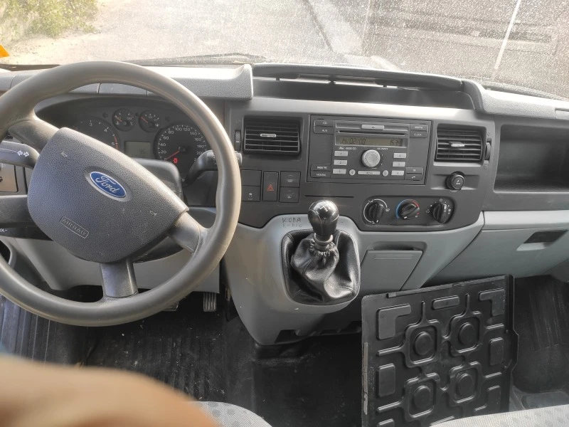 Ford Transit 2.2 TDI 6 скорости, снимка 9 - Бусове и автобуси - 47630542