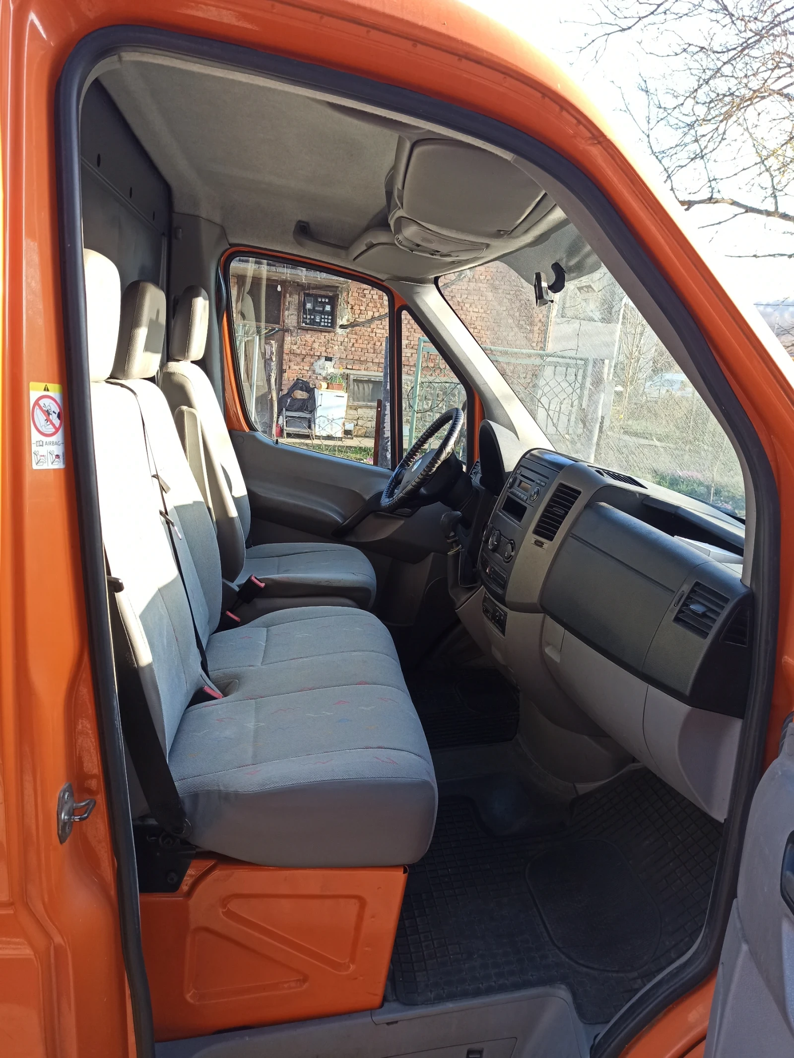 VW Crafter 2.5 TDI 2 странични врати - изображение 6