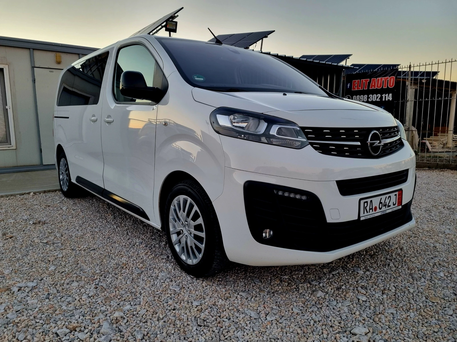 Opel Vivaro Zafira Lifee 7+ 1\ 2.0 D 150ks. Evro 6 | Mobile.bg � ����������� 4