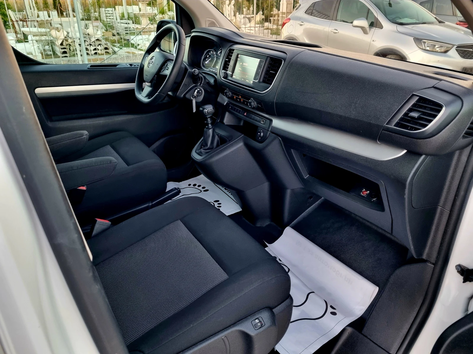 Opel Vivaro Zafira Lifee 7+ 1\ 2.0 D 150ks. Evro 6 | Mobile.bg � ����������� 13