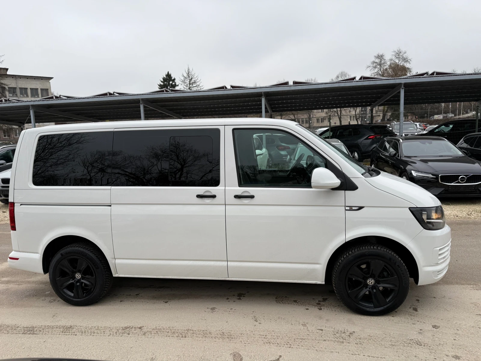 VW Caravelle 2.0TDI - 150к.с. - Топ състояние - изображение 6