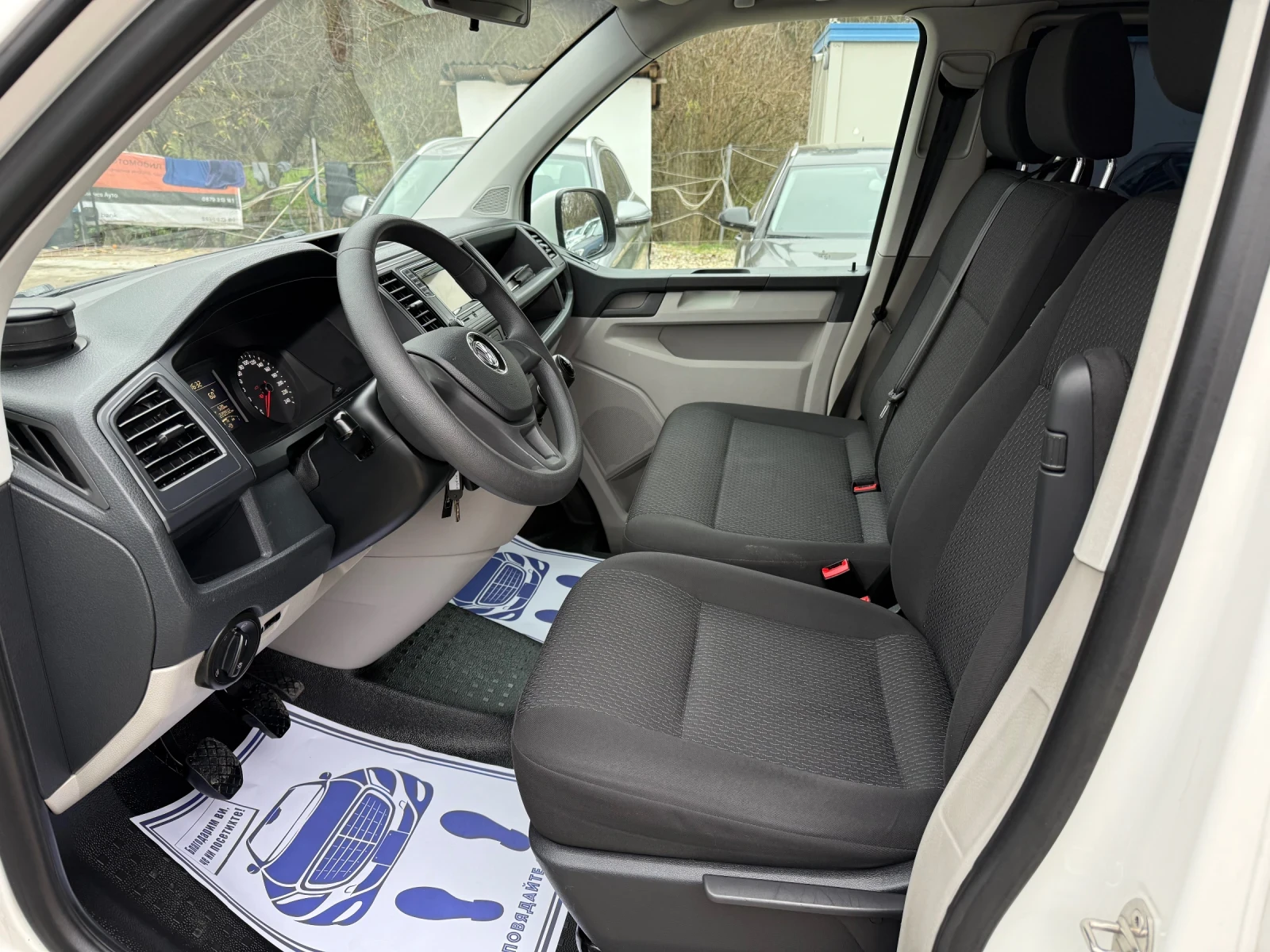 VW Caravelle 2.0TDI - 150к.с. - Топ състояние - изображение 9